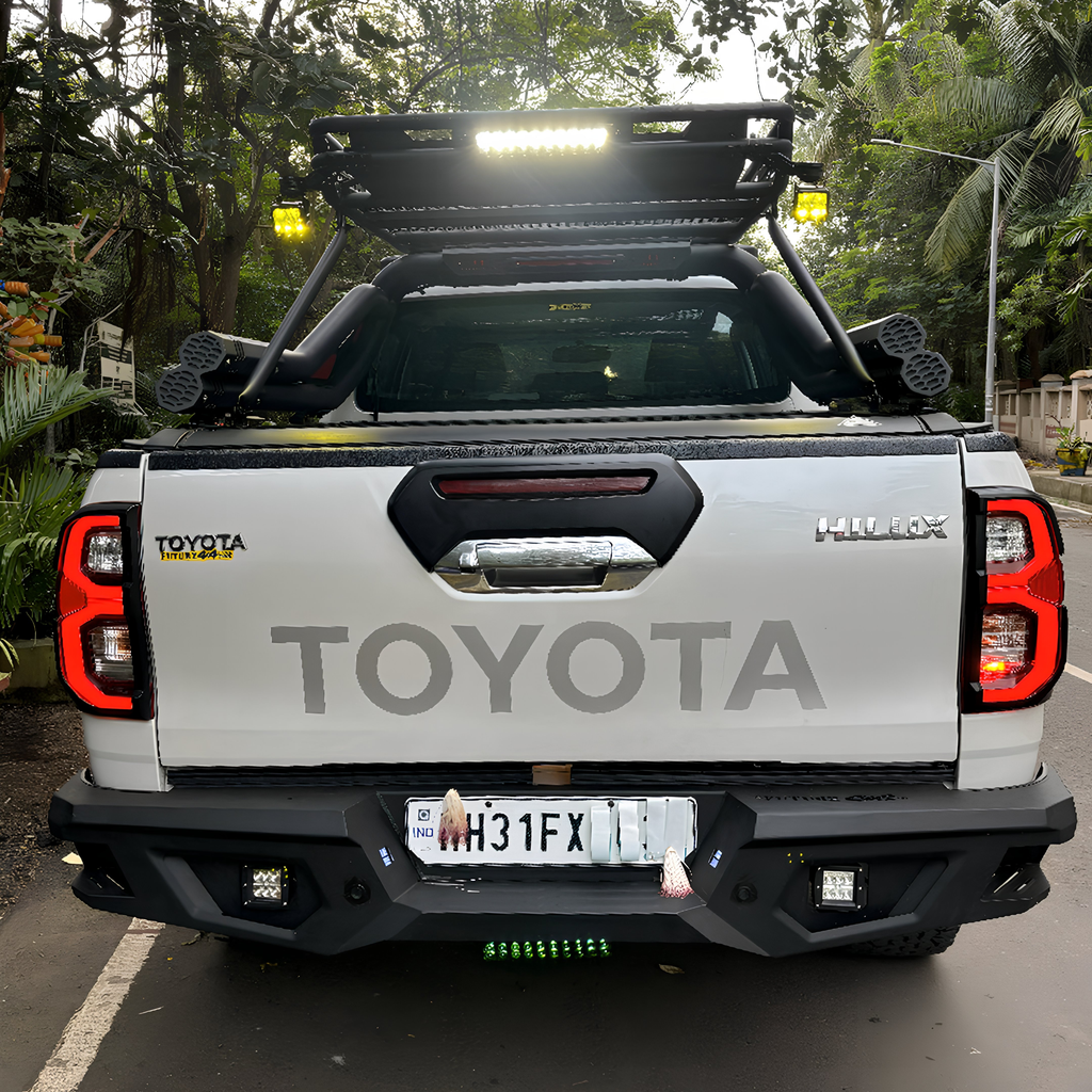 Toyota Hilux - Rear Bumper R-2