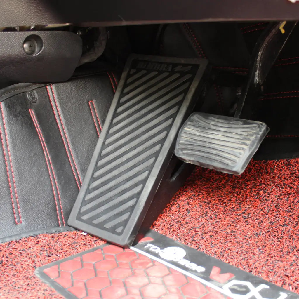 Mahindra Thar - Dead Pedal