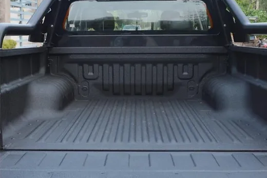 Toyota Hilux - Bedliner Over Lip