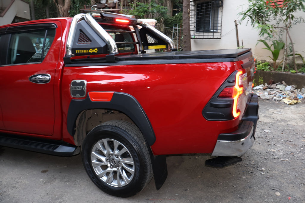 Toyota Hilux - Bold SS Roll Bar