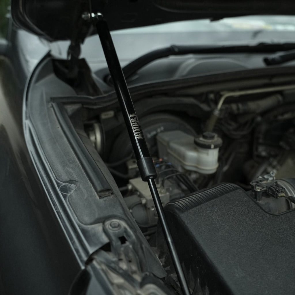 Hilux - Bimbra Bonnet Shockers