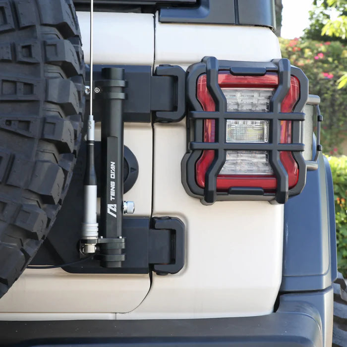 Jeep Wrangler - Antenna Mount Flagpole Holder