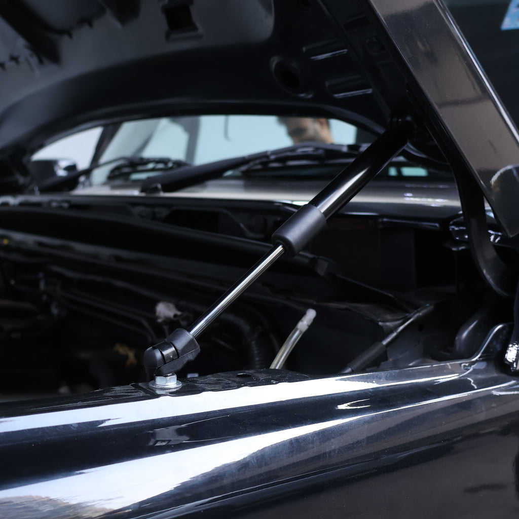 Jimny - Bonnet Shocker