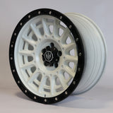 Solaris Fury - Satin White with Satin Black Lip 18 inch Alloy | Set of 5