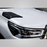 Toyota Hilux - Bonnet Side Vents