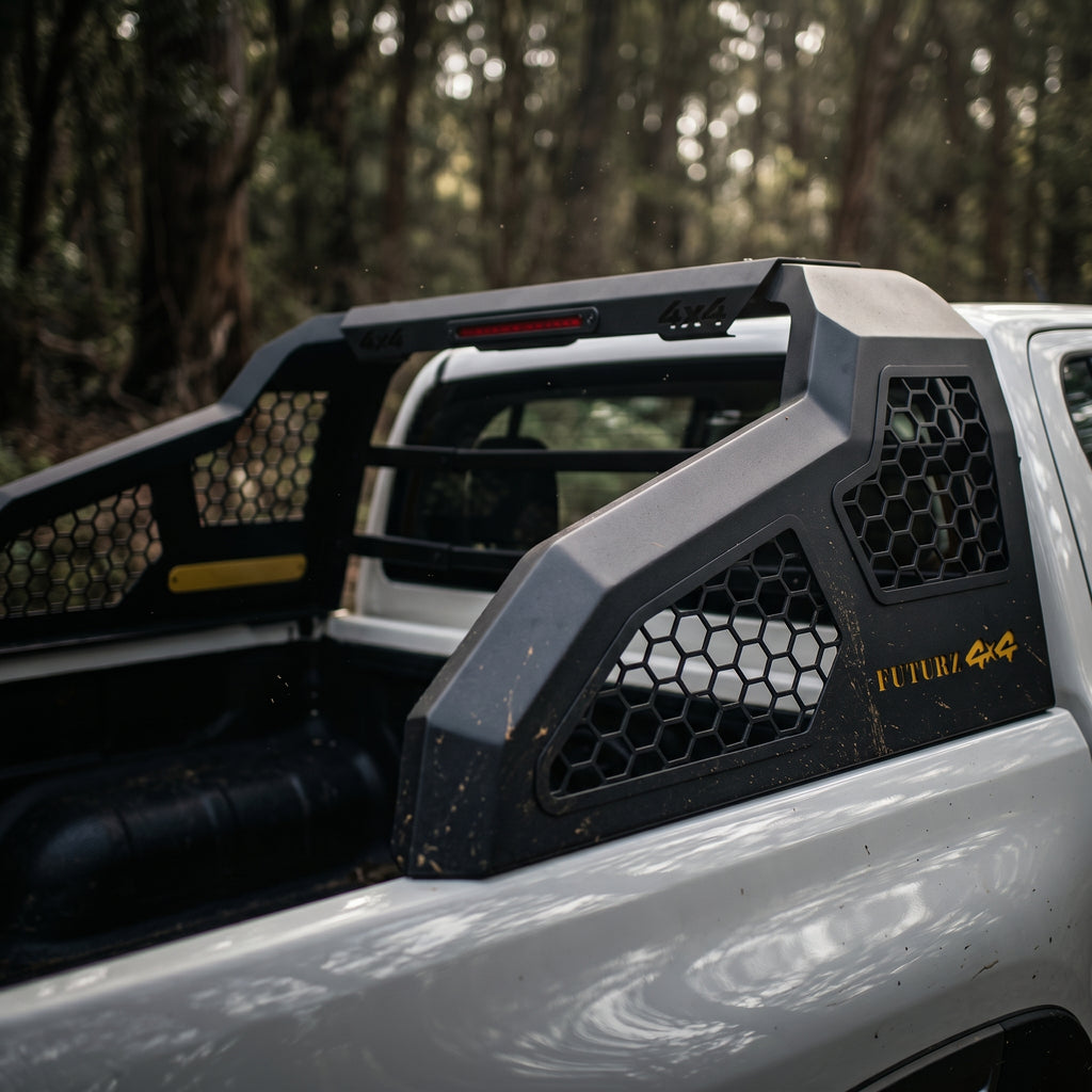 Toyota Hilux - Shadow Roll Bar