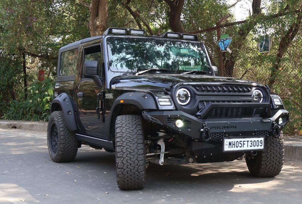 Mahindra Thar - Automatic Side Step with RGB LED Lights - JCBL